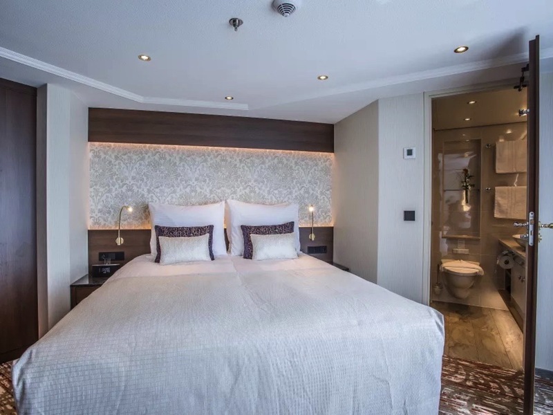 Superior Suite - The Diamond (Upper) Deck